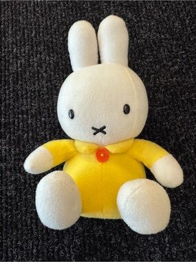 Miffy Sekiguchi Dick Bruna Plush 9” Doll Japan